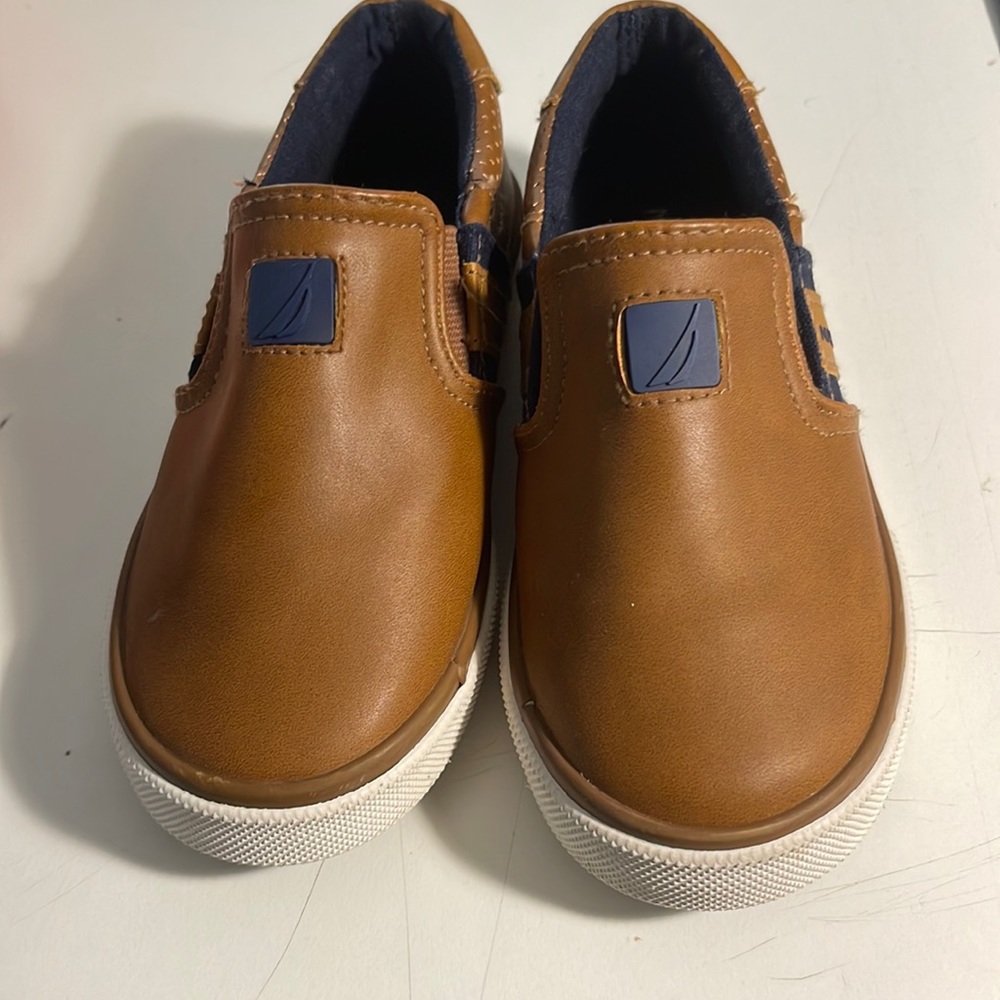 Náutica Toddler boys shoe sz 9